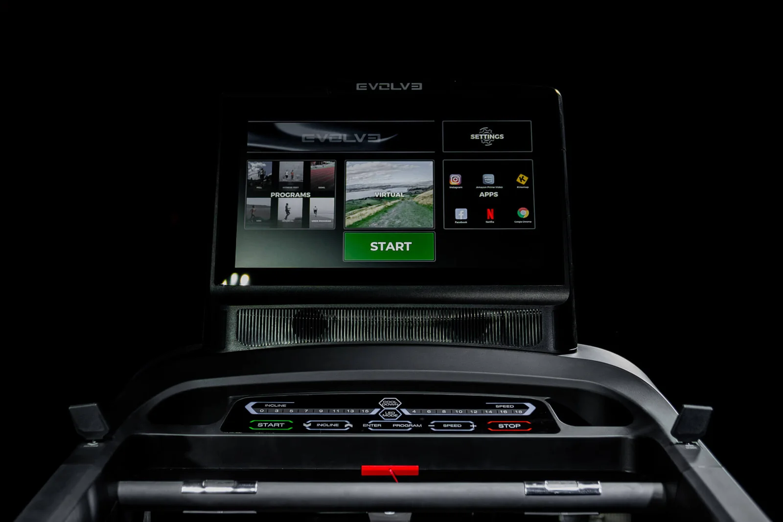 EV-CT-UL-215-Evolve-Ultra-Series-Commercial-Treadmill-10-2
