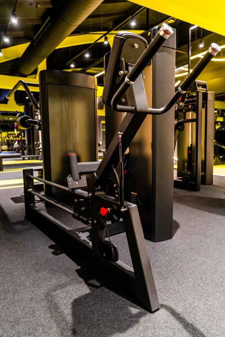 gluteus-mashina-evolve-glute-trainer-pr-220-2