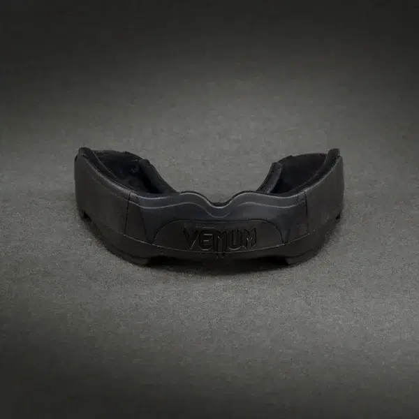 Протектор за уста Venum Predator | Sandex Sport