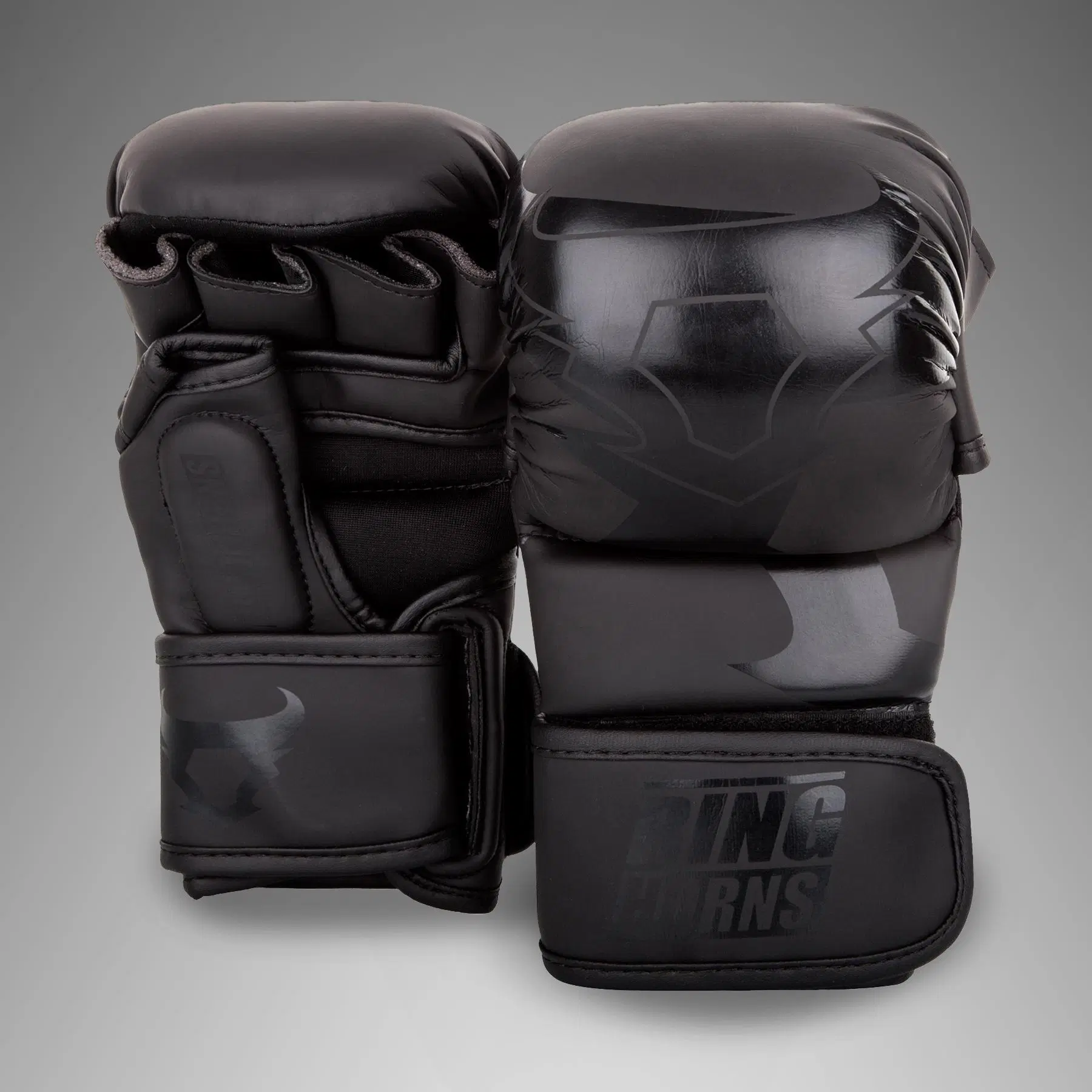 Ringhorns Charger by Venum Sparring Gloves – Black/Black – L/XL